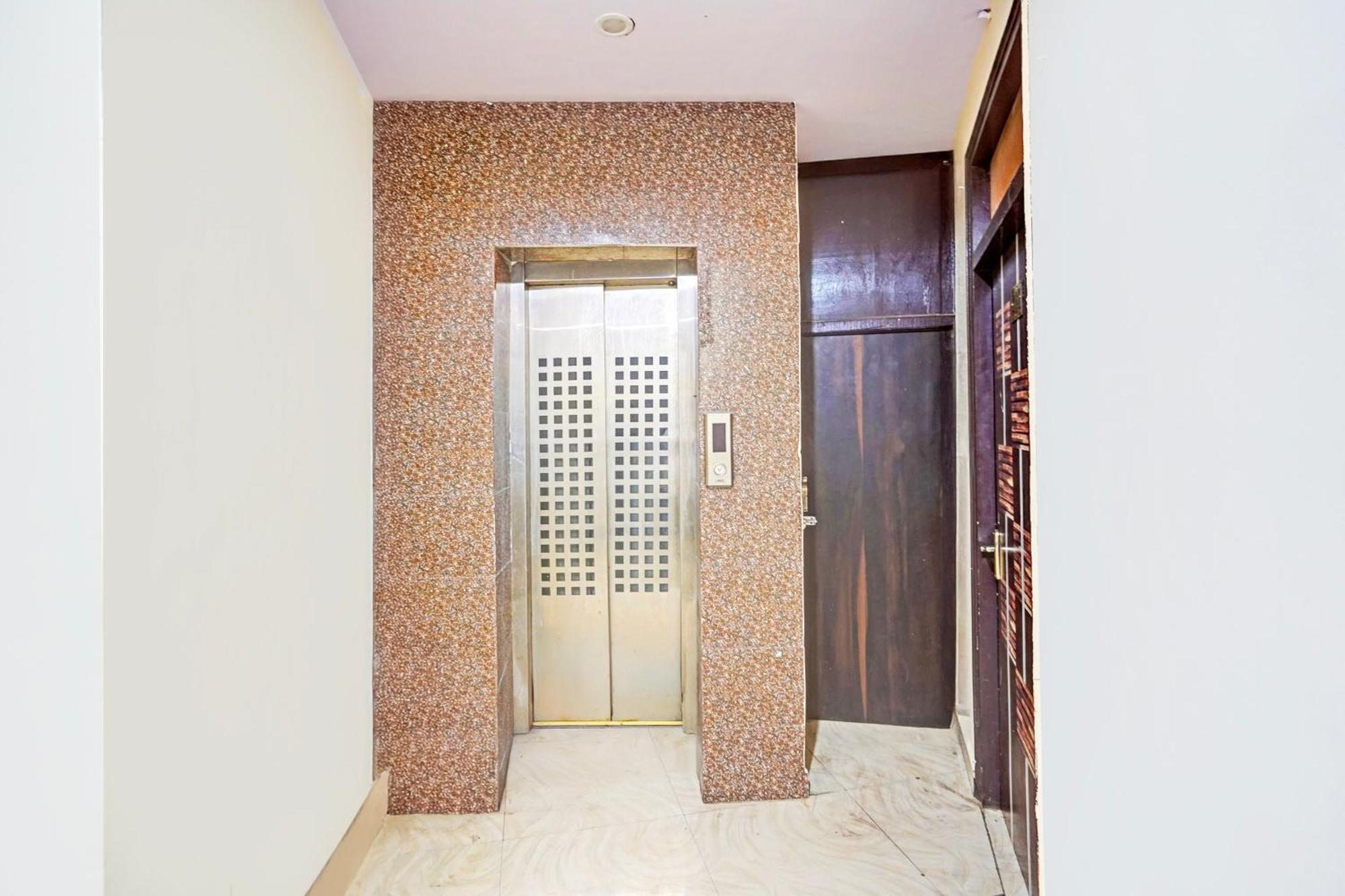 Super Hotel O Charbagh Formerly Khalsa Inn Lucknow Exterior foto